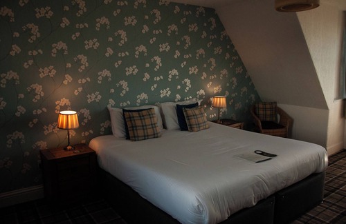 Nairn Hotel | The Bandstand