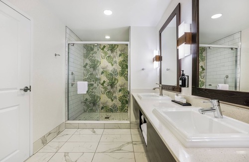 Downtown Historic District Hotel | The Banyan Hotel Fort Myers, Tapestry Collection by Hilton