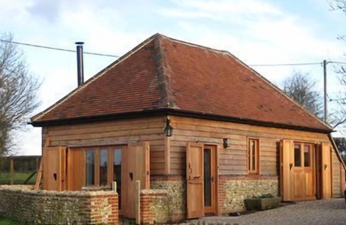 Petersfield Cottage | The Barn at Guiles , Petersfield - sleeps 2 guests in 1 bedroom