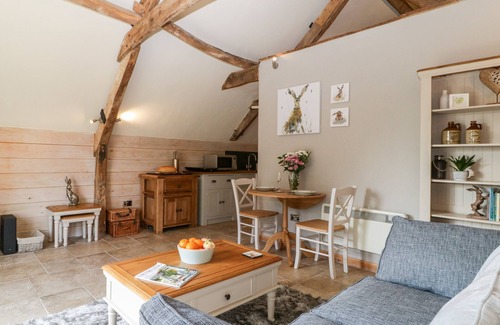 Ilton Cottage | THE BARN AT RAPPS COTTAGE, romantic, with a garden in Ilminster