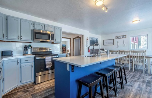 Driggs House | The Barn Driggs – Huge, Newly Renovated Retreat