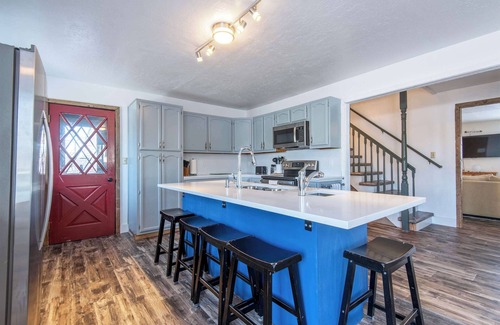 Driggs House | The Barn Driggs – Huge, Newly Renovated Retreat