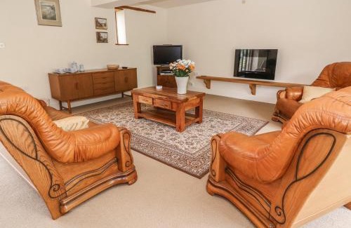 Gilwern House | The Barn