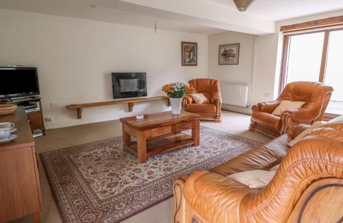 Gilwern House | The Barn