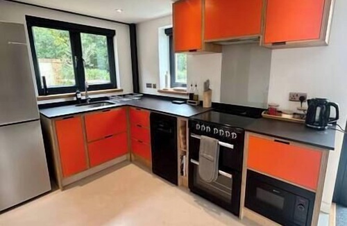 Scaynes Hill House | The Barn