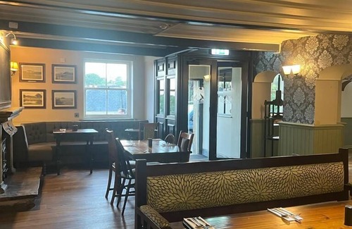 Hurst Green Hotel | The Bayley Arms