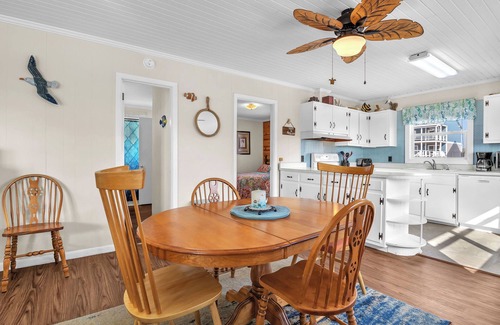 Long Beach House | The Beach Fact Oar: Sunny Beach Cottage with Expansive Ocean Views