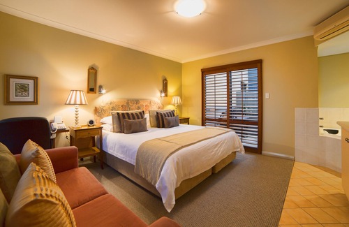 Collingwood Park Hotel | The Beach House at Bayside