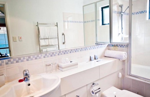 Collingwood Park Hotel | The Beach House at Bayside