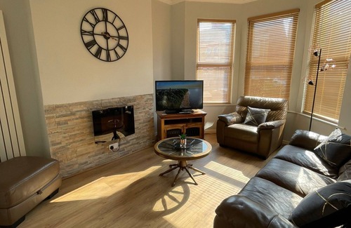 Withernsea House | The Beach House is in the centre of Withernsea, walking distance to the beach.