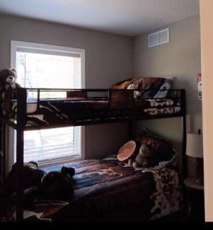 Somerset House | The Bears Den at the Lake