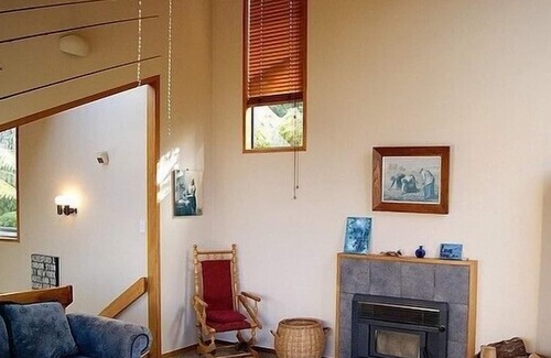 Omori House | The Beeches - Pukawa Bay Holiday Home