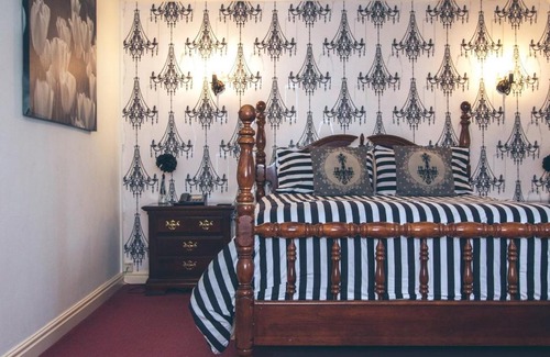 Winslow Hotel | The Bell Hotel