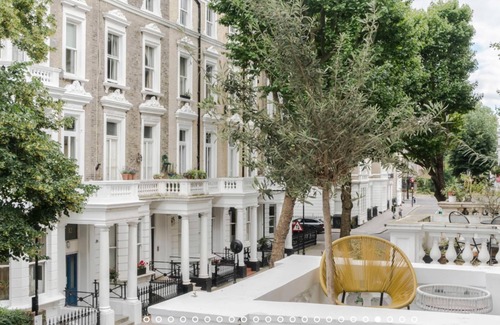 Pembridge Apartment | The Bengal Tiger: 2bd apt rich with character