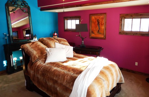 Lake Shore House | The BEST Summer Vacation is at the Loose Moose Lodge!