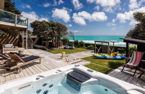 Raumati South House | The Big Bach