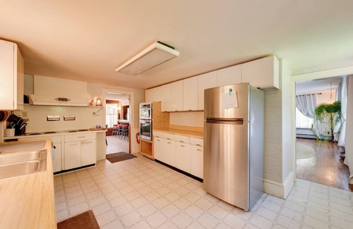 Hillsgrove House | The 'Big House' at Elk Creek Escape w/Game Room