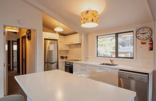 Lake Tekapo House | The Birch - 3 Bedroom Cottage