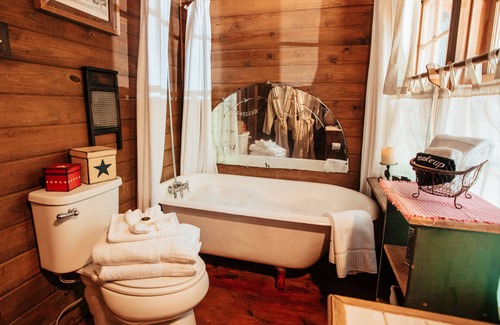 Jasper Bed & Breakfast | The Bird & Butterfly Inn