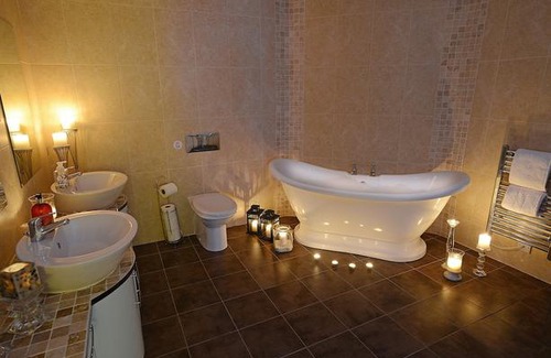 Wesham Bed & Breakfast | The Birley Arms Hotel