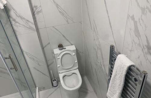 Leicester City Centre Apartment | The Blaby Suite by Nestura