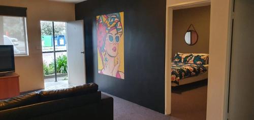 Bulla Hotel | The Black Horse Hotel