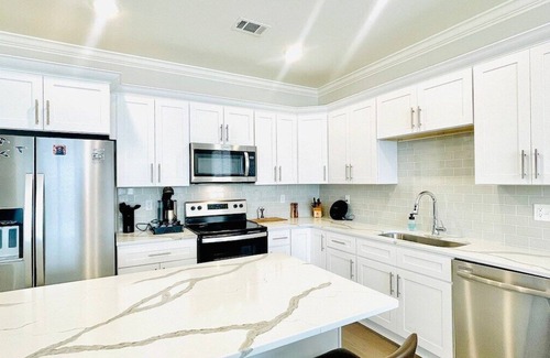 Oxford Condo | The Blake, Discounted rate for S. Carolina game!