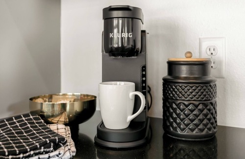 Fredericksburg Condo | The Blanco | 2/2, Full Kitchen, Hot Tub, Washer/Dryer