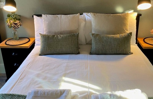 Clyst St Mary Hotel | The Blue Ball Inn