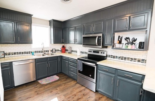 Jefferson City House | The Blue Bird Bungalow on West Main