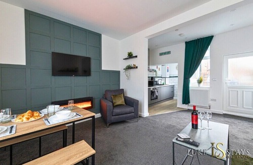 Ushaw Moor House | The Blue House by Luke Stays