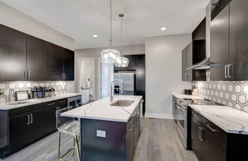 Katie Hill Neighborhood House | The Bluebird x Scarlett