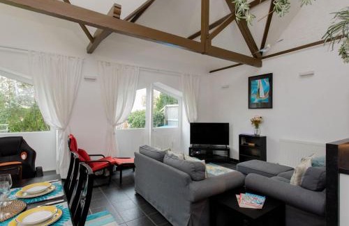 East Cowes House | The Boathouse