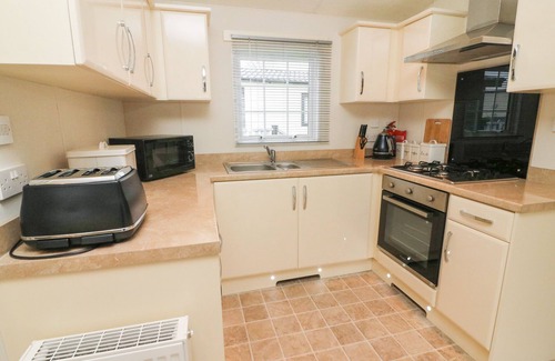 Yealand Conyers Cottage | THE BOBBIN, NUMBER 11, pet friendly, with pool in Carnforth