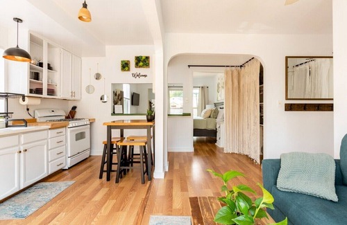 Old Town Historic District House | The Boho Bungalow! Wine-Dine-Walk to downtown SLO