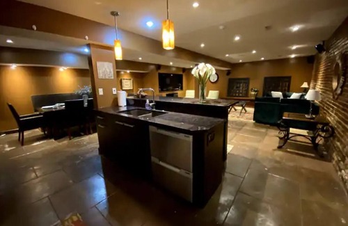 Downtown Apartment | The Bootlegger's Hideaway