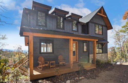 Elk Park House | The Boozy Bear Lodge