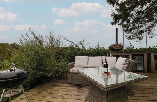 Zeals Cottage | THE BOTHY, pet friendly, with open fire in Mere