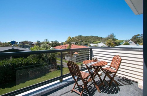 Bowentown House | The Bowentown Bach - Waihi Beach Holiday Home