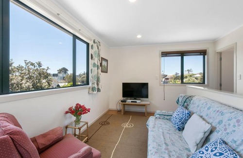 Bowentown House | The Bowentown Bach - Waihi Beach Holiday Home