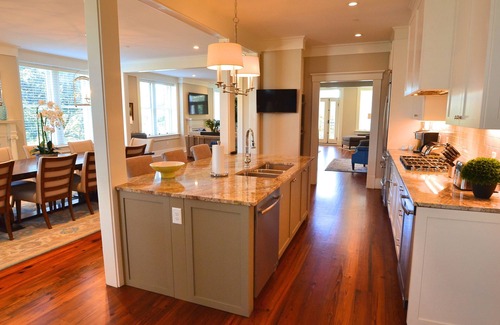 Historic District - North House | The Brigham 5 Star! ROOFTOP TERRACE Historic Savannah WINTER DISCOUNTS!