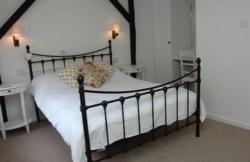 Welwyn Hotel | The Brocket Arms