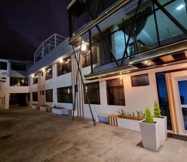 Latacunga Hotel | THE BRONX Hotel