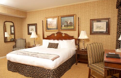 Downtown Louisville Hotel | The Brown Hotel