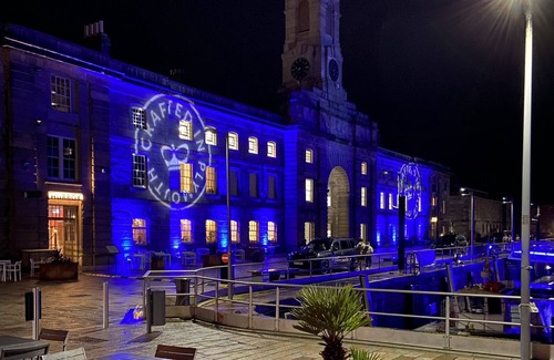 Plymouth Apartment | The Bruce @ RWY Studio - sleeps 4 guests in 1 bedroom