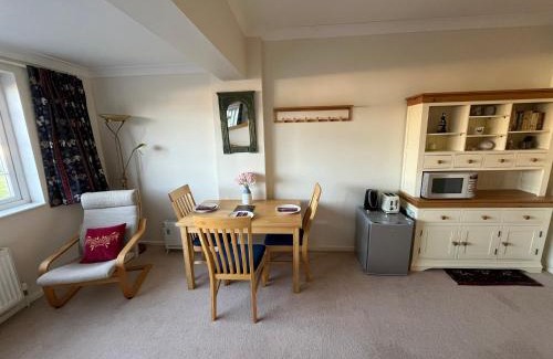 Longfield House | The Bunting