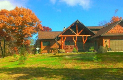 Necedah Cabin | The Cabin at The Land of the Yellow River Rentals