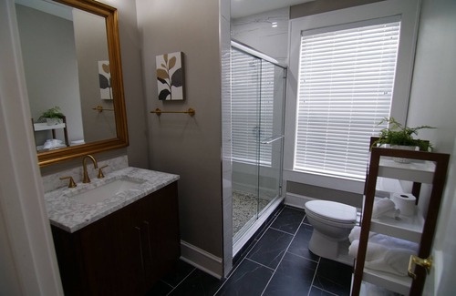 Tallahassee Apartment | The Capitol Inn - Naples Room - King bed