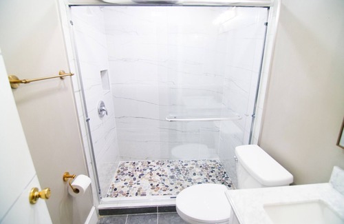 Tallahassee Apartment | The Capitol Inn - Orlando Room - 2 Twin beds