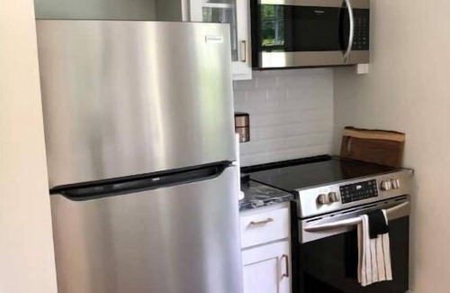 Abingdon House | The Carriage House "The Entire Place